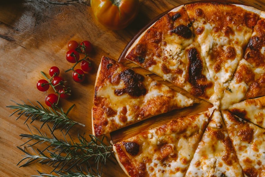 Foldable New York pizza slice